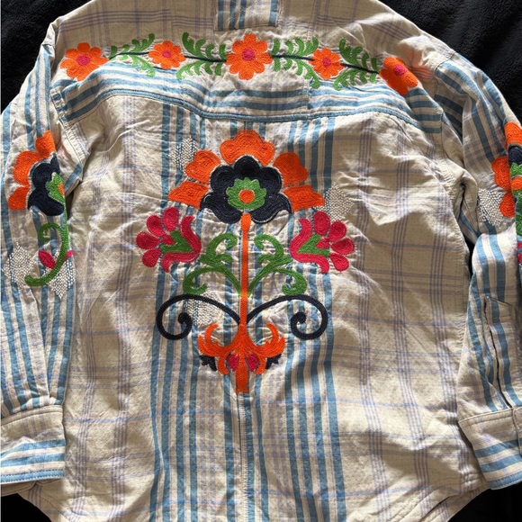 We the free embroidered shirt - Picture 7 of 8